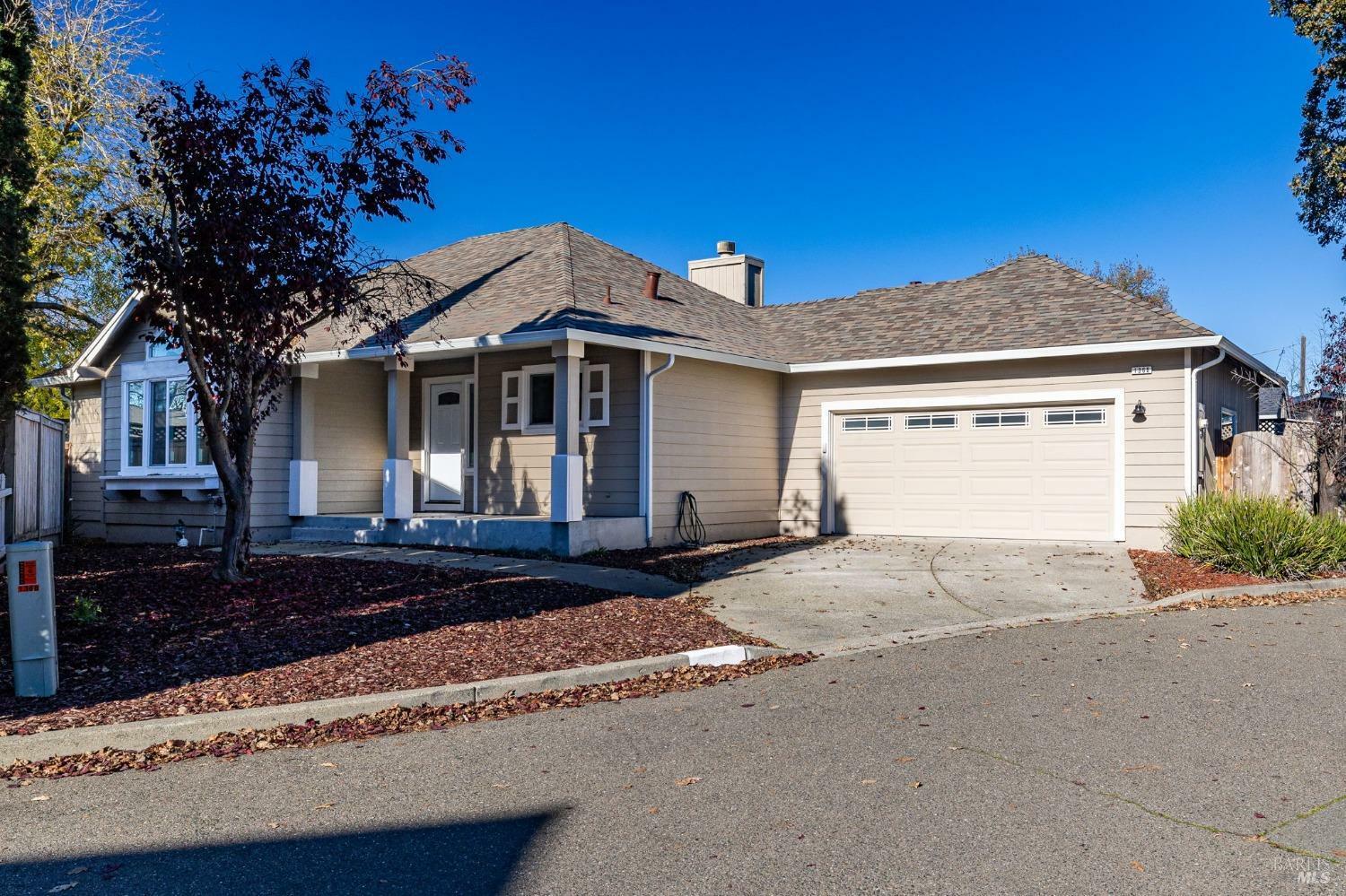 Property Photo:  1368 Ridley Avenue  CA 95401 