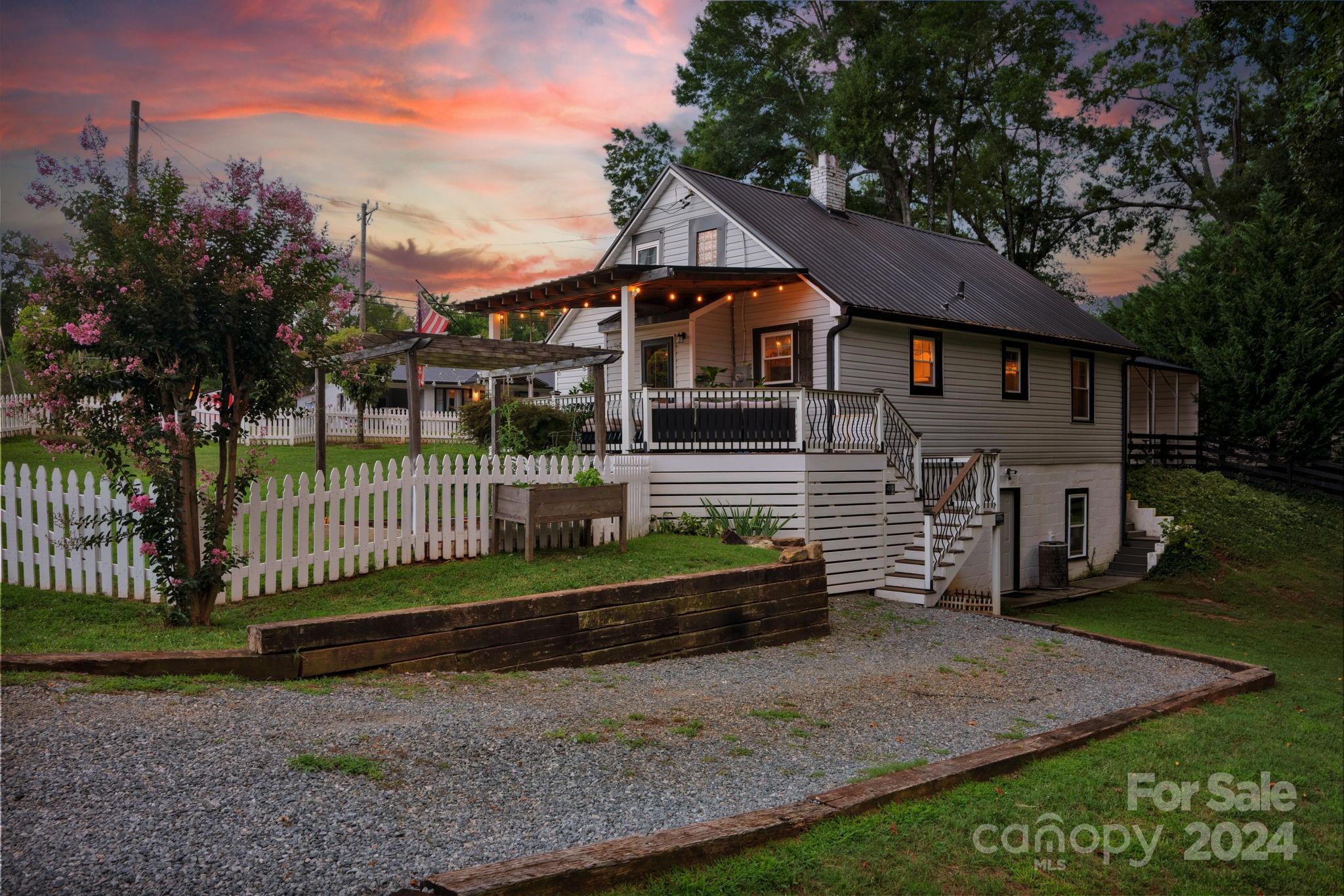 Property Photo: 503 Wilson Avenue NC 28115