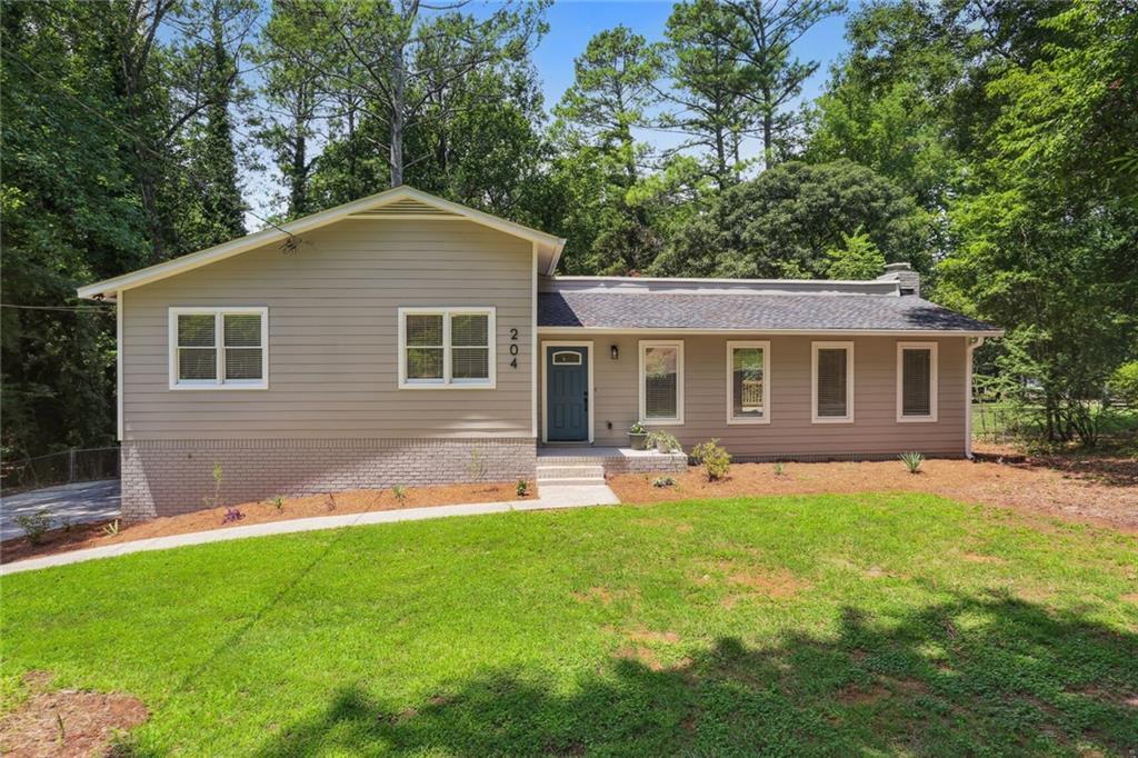 Property Photo: 204 Treasure Way GA 30189