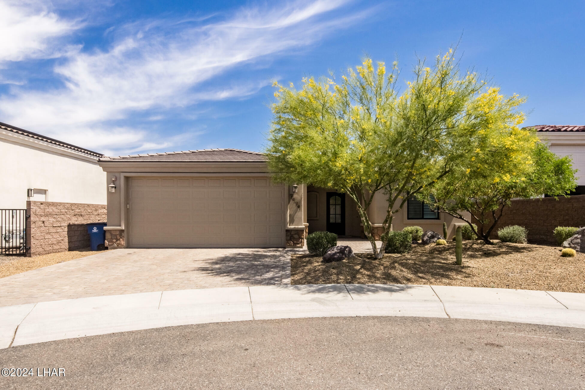 Property Photo:  7979 Plaza Del Parque  AZ 86406 