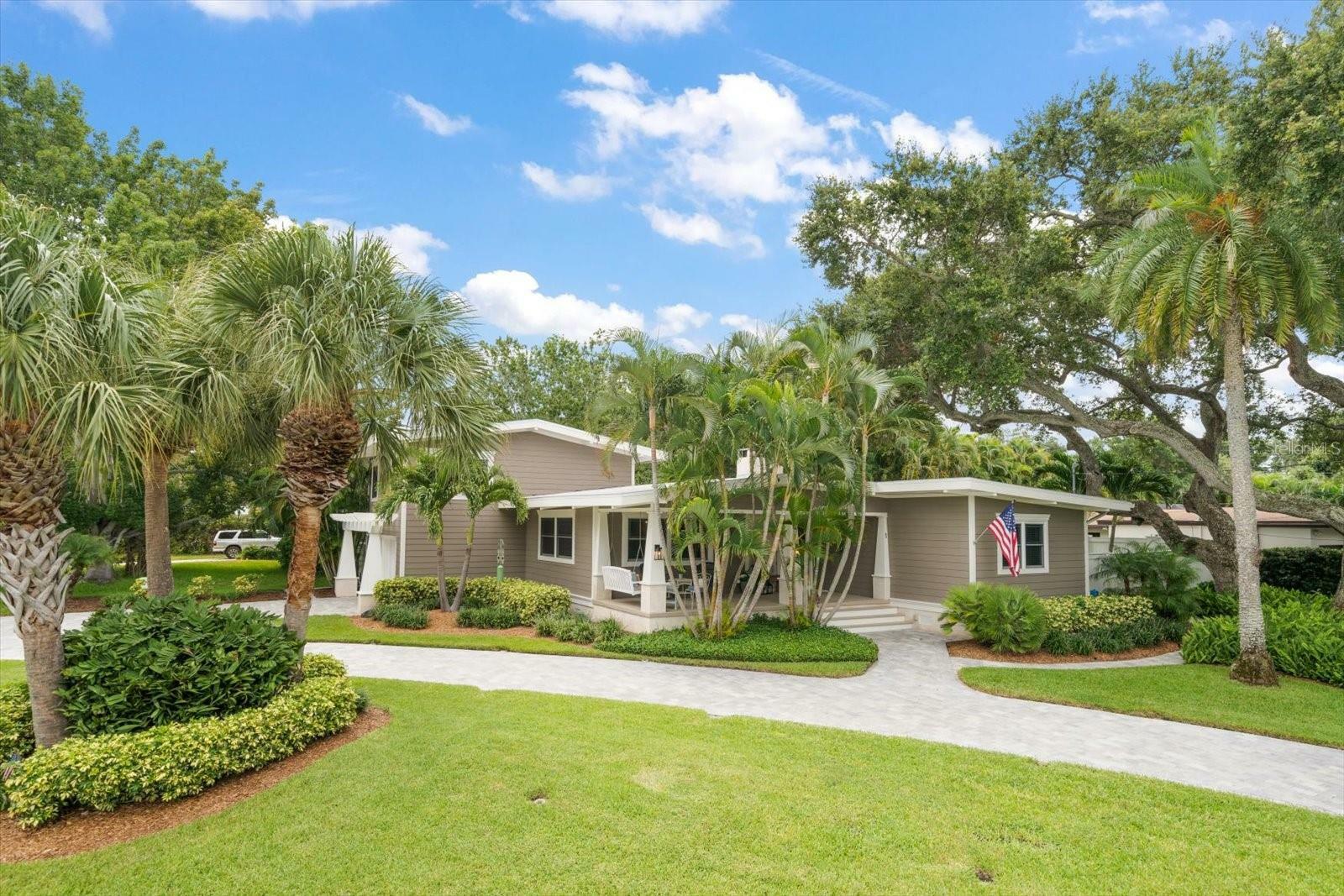 Property Photo:  1 Bluff View Drive  FL 33756 