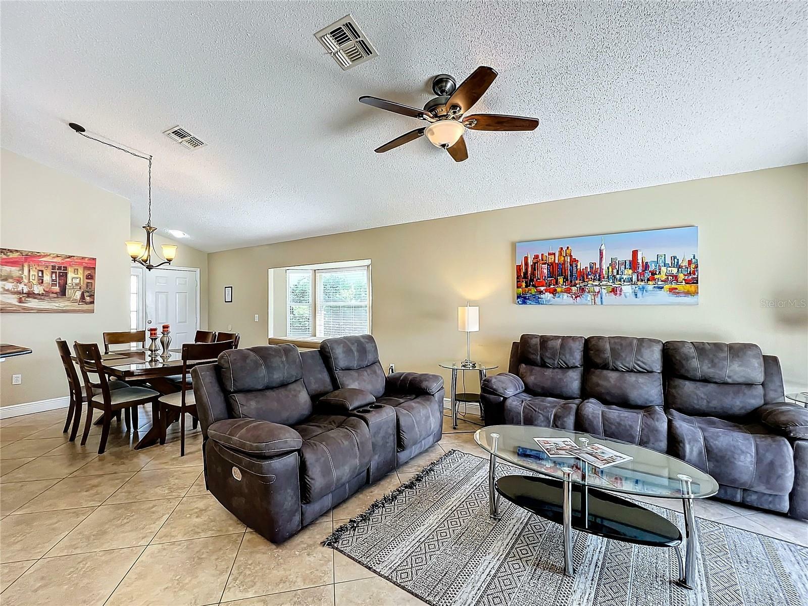 Property Photo:  1676 Waterview Loop  FL 33844 