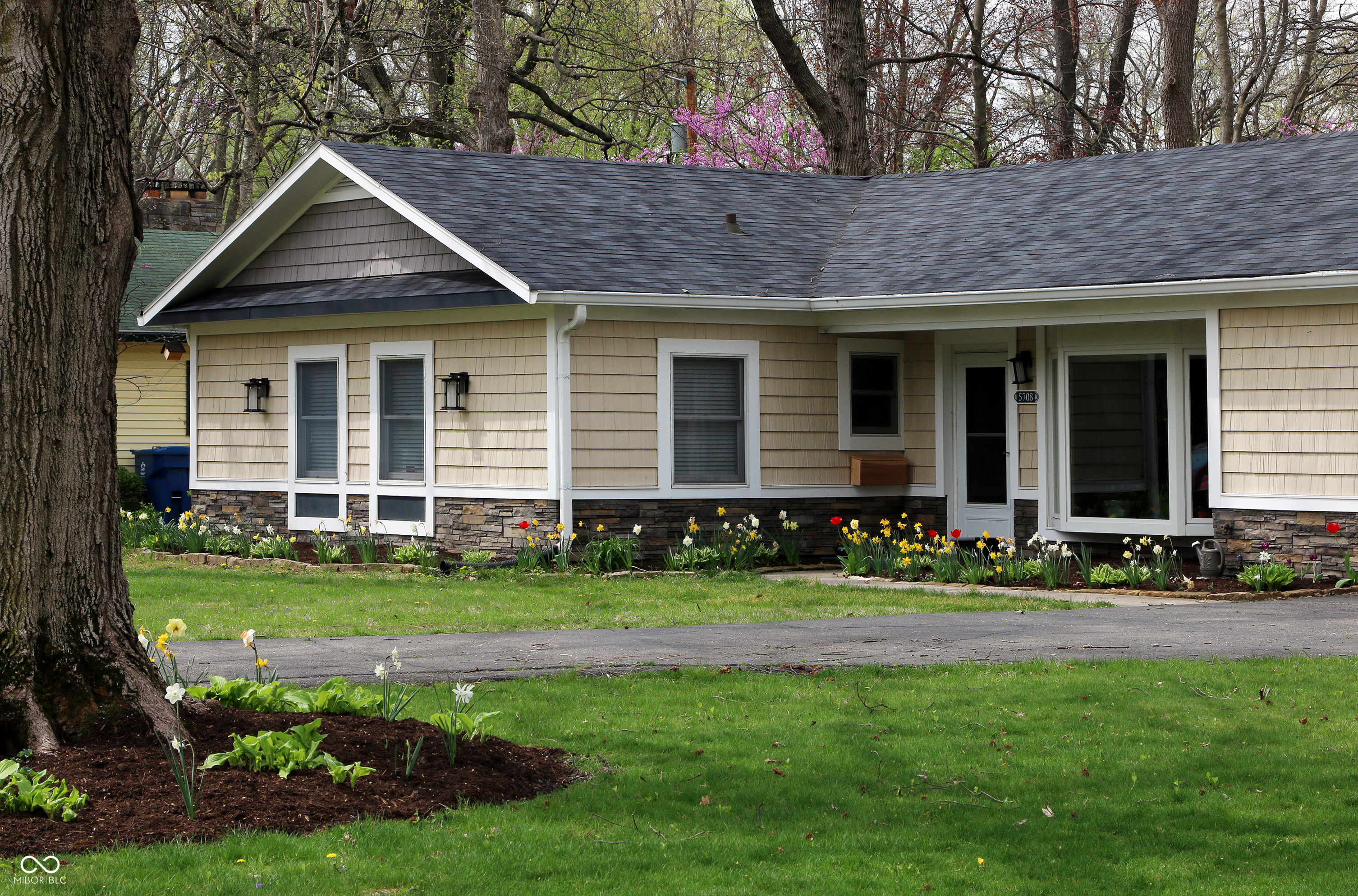 Property Photo:  5708 Carvel Avenue  IN 46220 