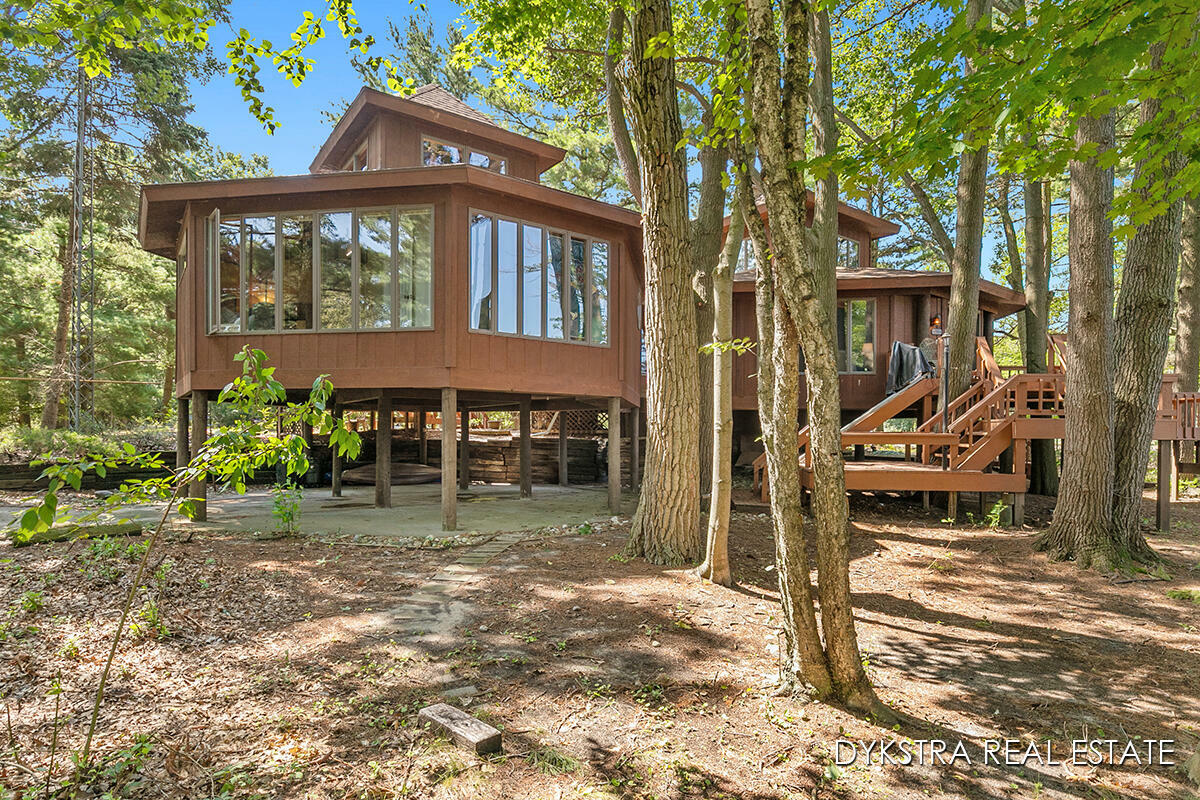 Property Photo:  9233 Silver Lake Road  MI 49436 