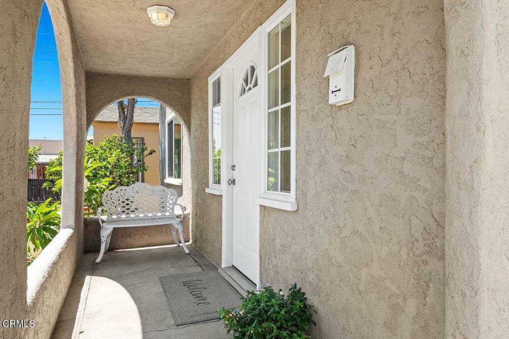 Property Photo:  1519 E 82nd Street  CA 90001 