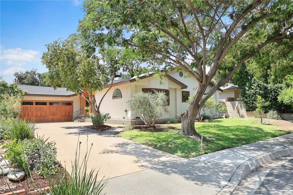 Property Photo:  365 Oakcliff Road  CA 91016 