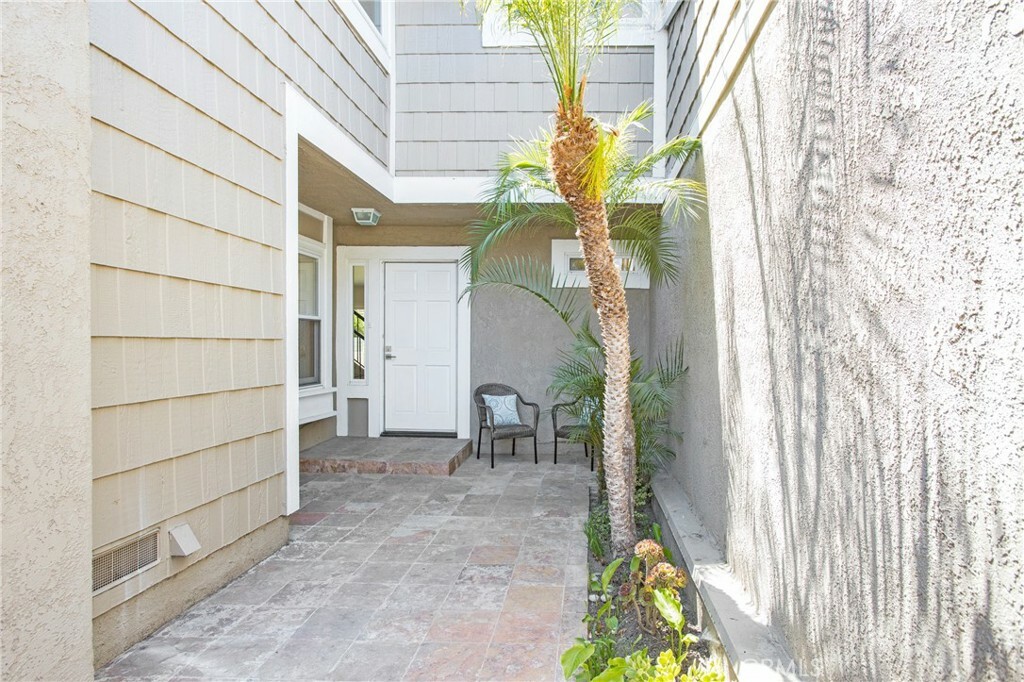 Property Photo:  14 Primrose 47  CA 92604 