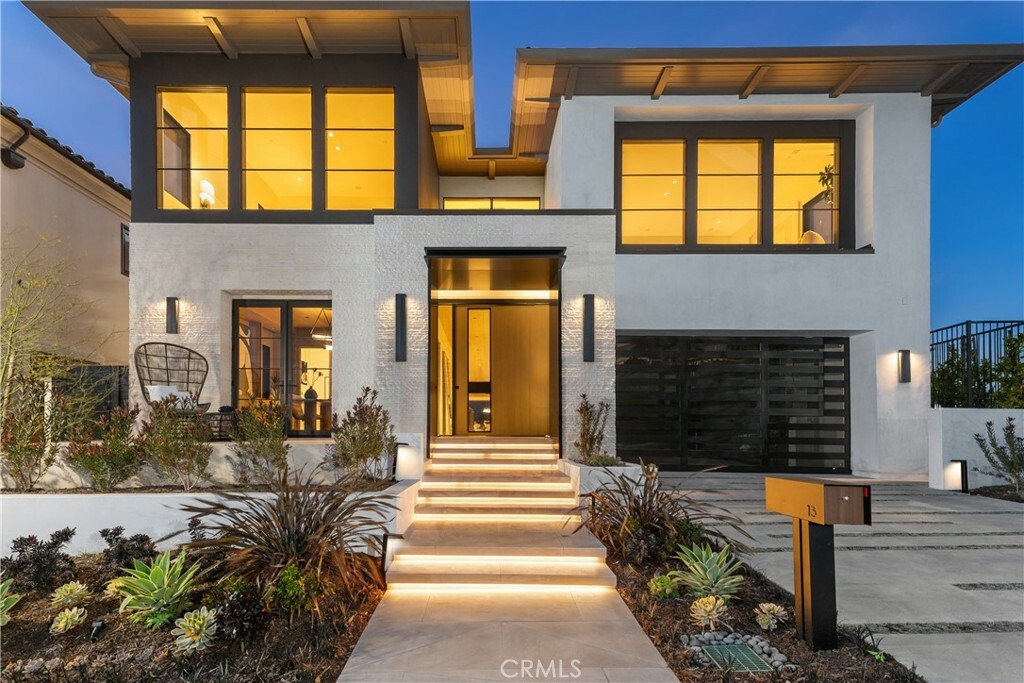 Property Photo: 13 Ritz Cove Drive CA 92629