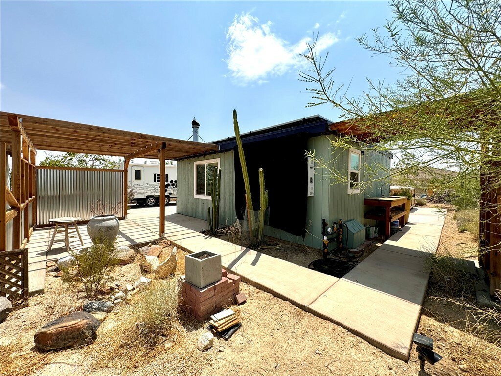 Property Photo:  60885 Sonora Road  CA 92252 