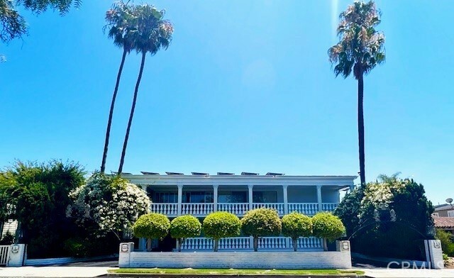 Property Photo: 730 Santiago Avenue CA 90804