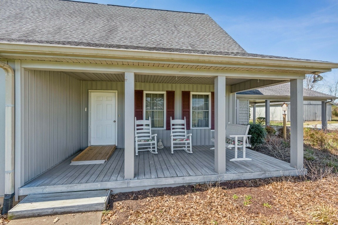 Property Photo:  1914 Walter Rd  TN 37043 