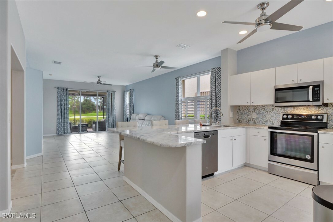 Property Photo:  2227 Carnaby Court  FL 33973 