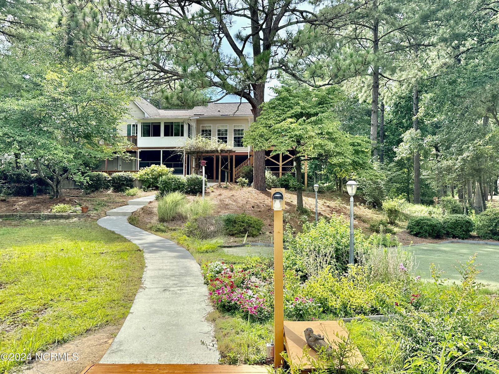 Property Photo: 137 Pleasant View Lane NC 27376