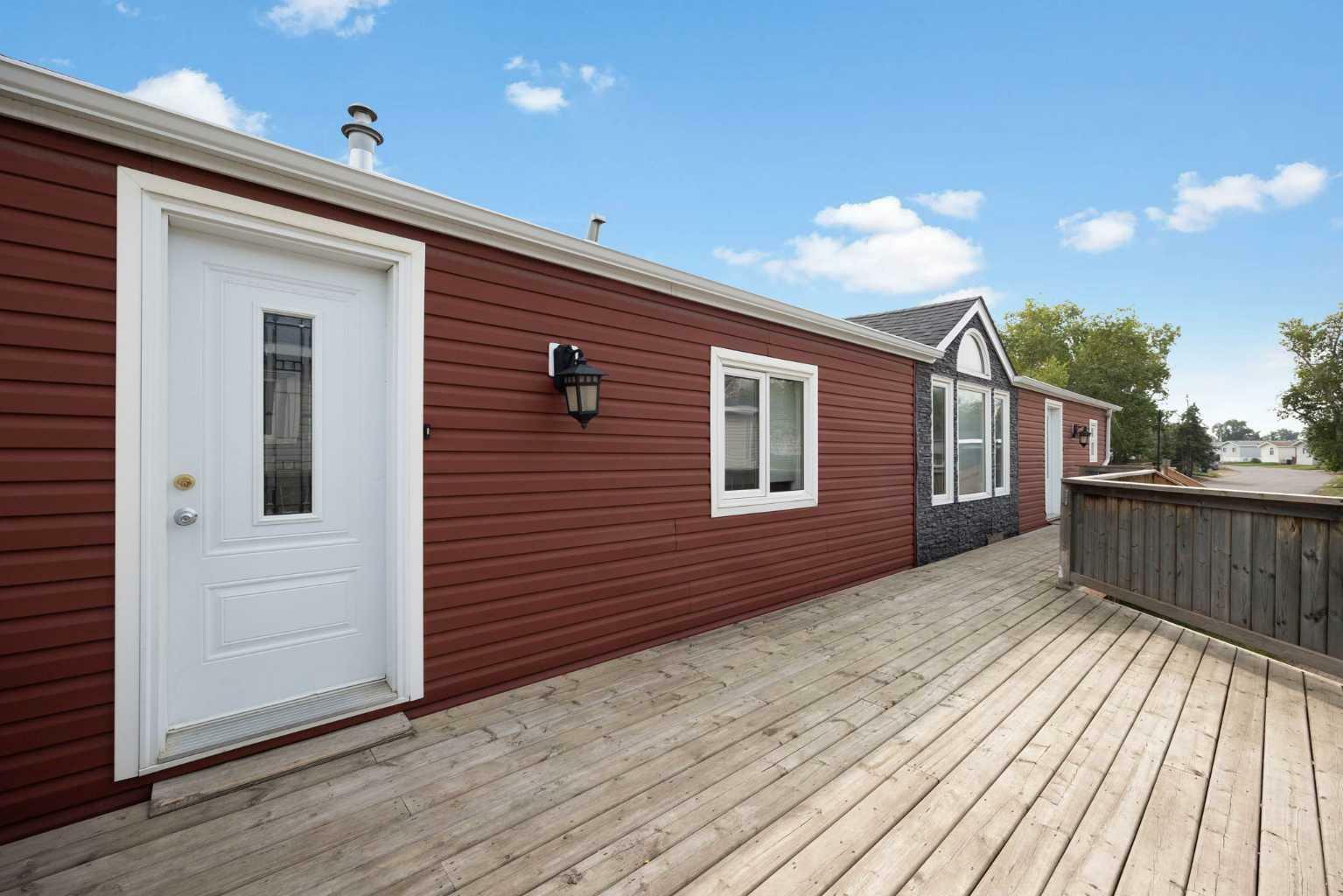 Property Photo:  132 Gregoire Crescent  AB T9H 2L2 