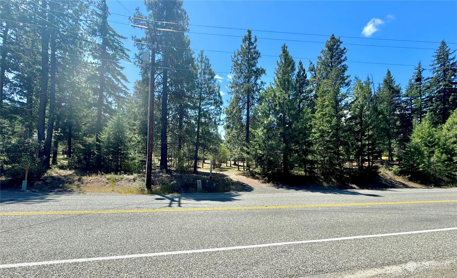 Property Photo: 6800 Upper Peoh Point Road WA 98922