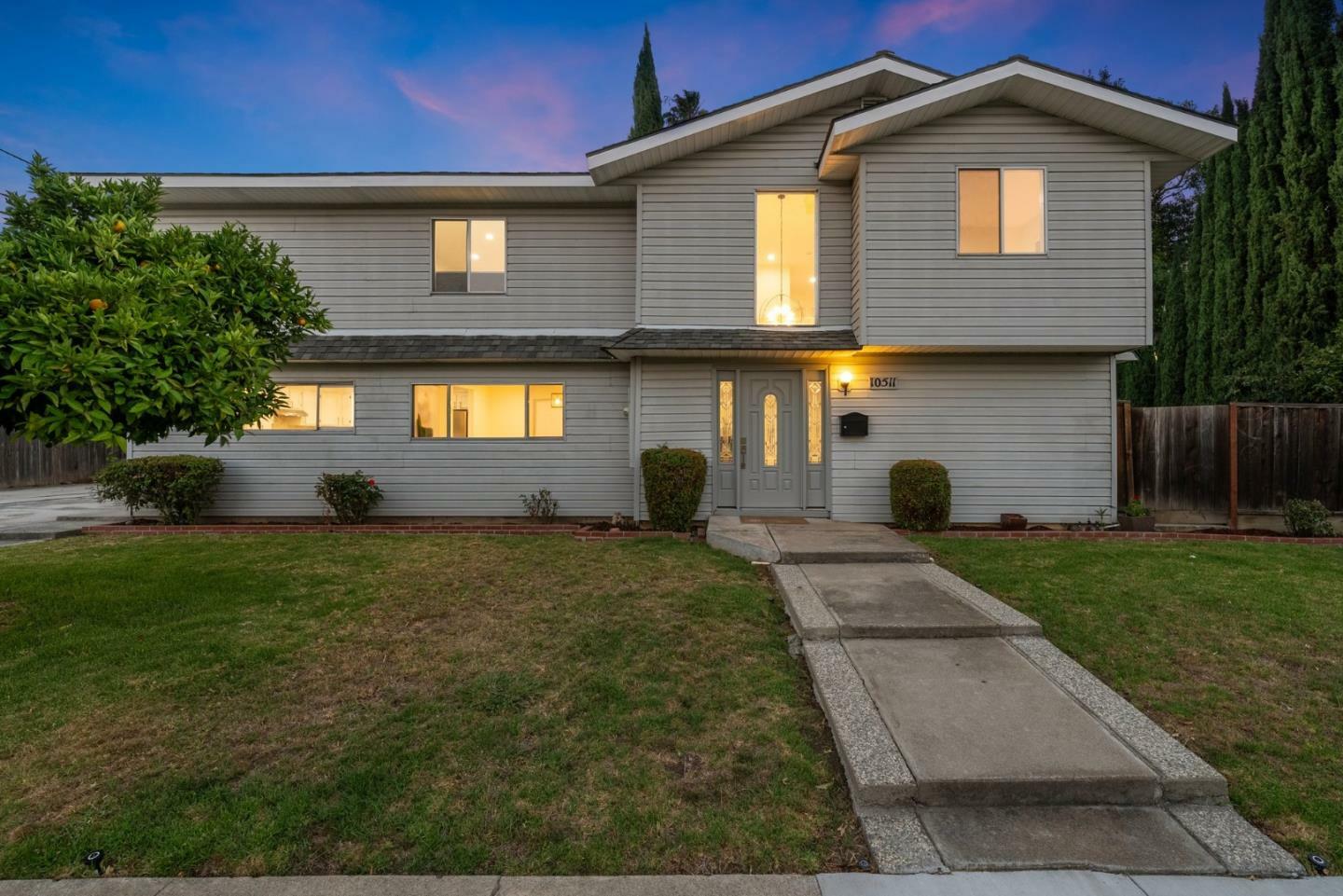 Property Photo:  10511 Barnhart Court  CA 95014 