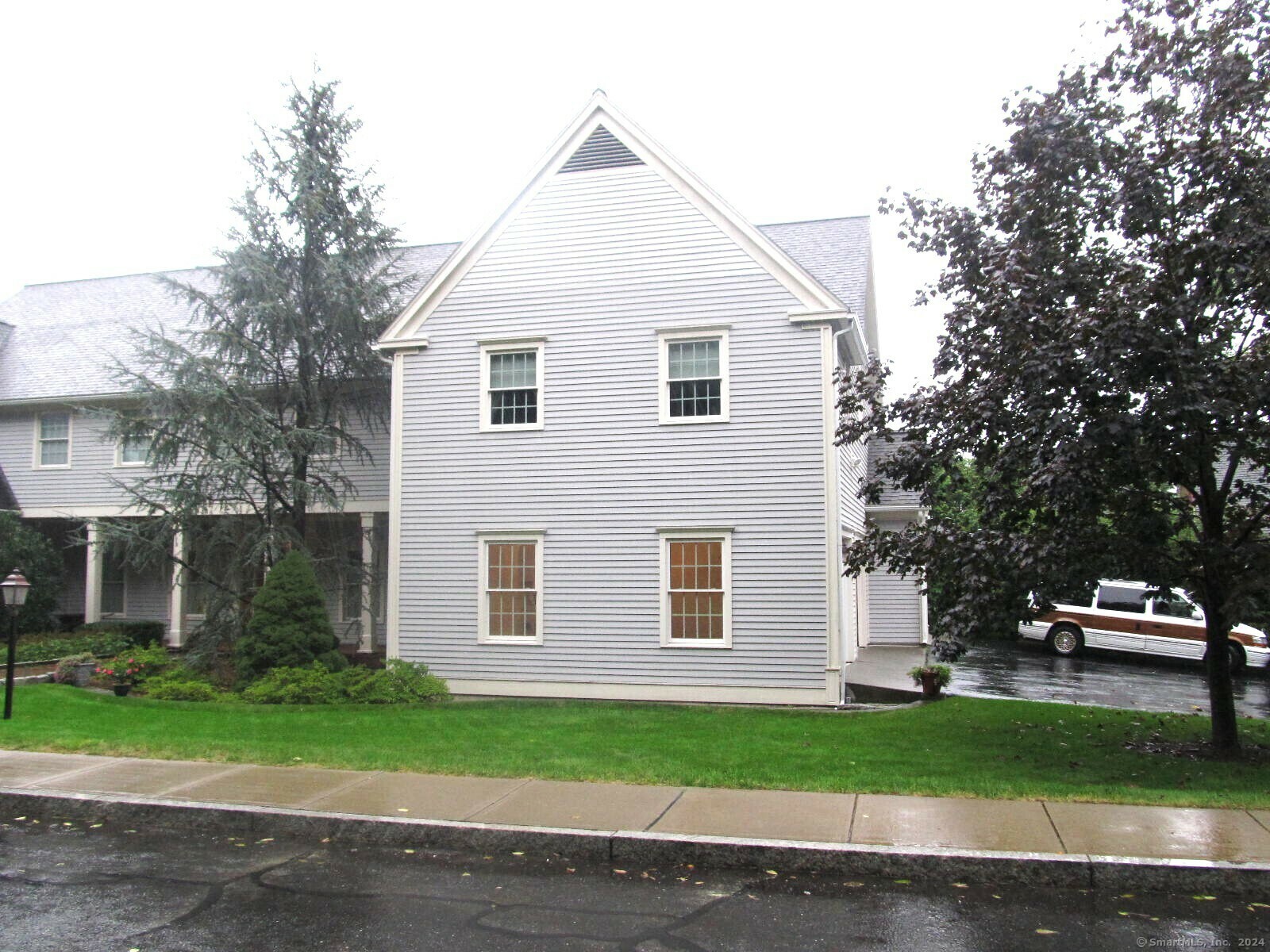 Property Photo:  18 Seminary Street  CT 06840 