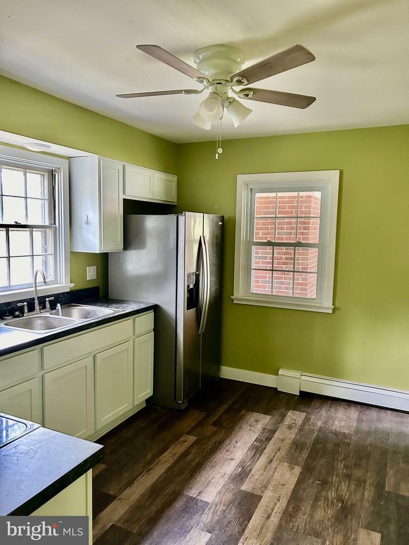 Property Photo:  2929 Birch Street  PA 17109 