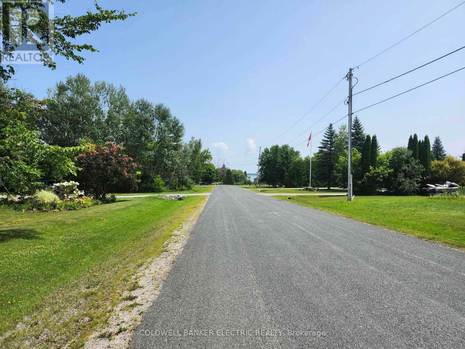 Photo de la propriété:  1724 Myers Crescent  ON K9J 6X2 