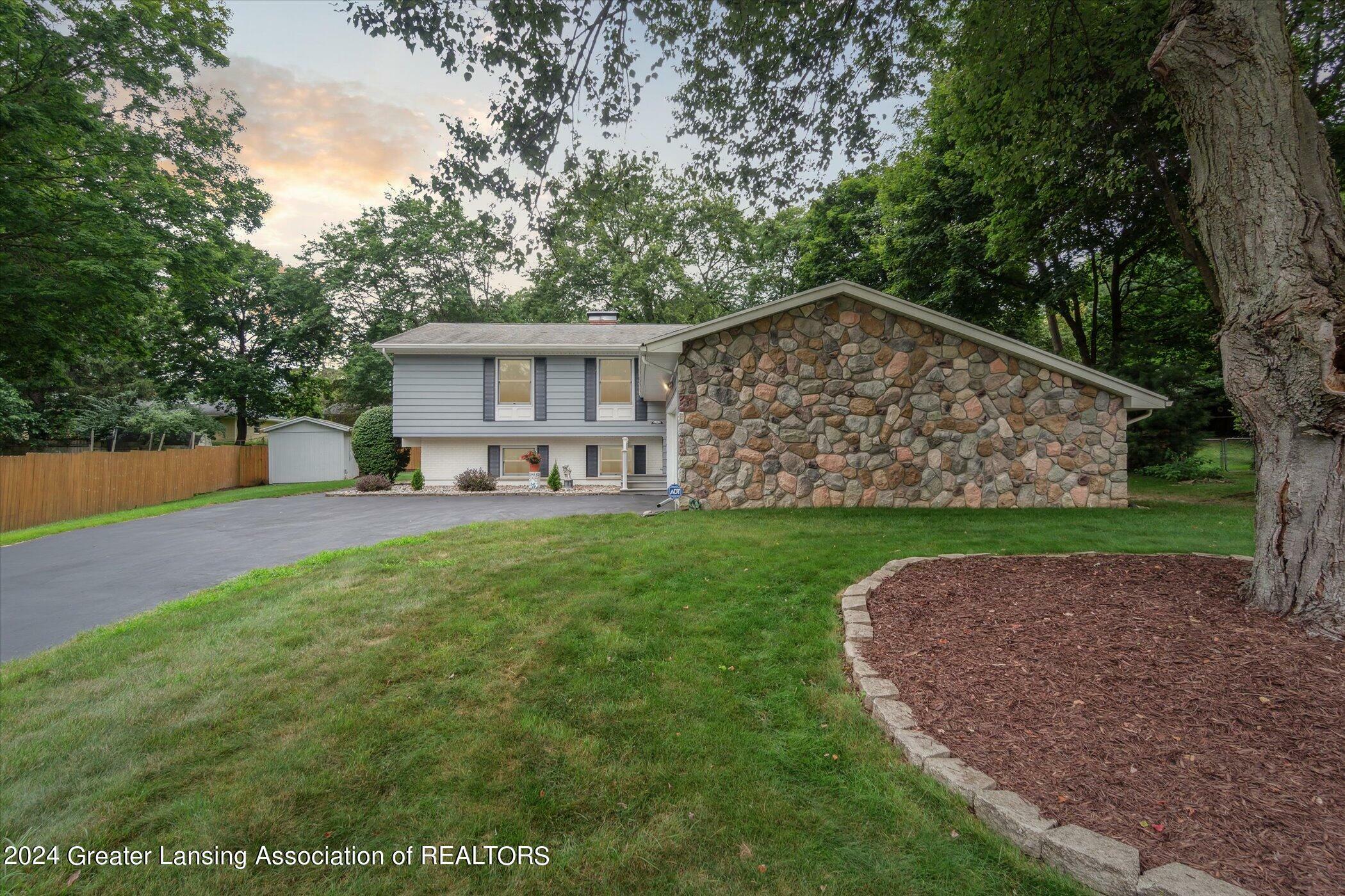 Property Photo:  4383 Stoneycroft Drive  MI 48864 