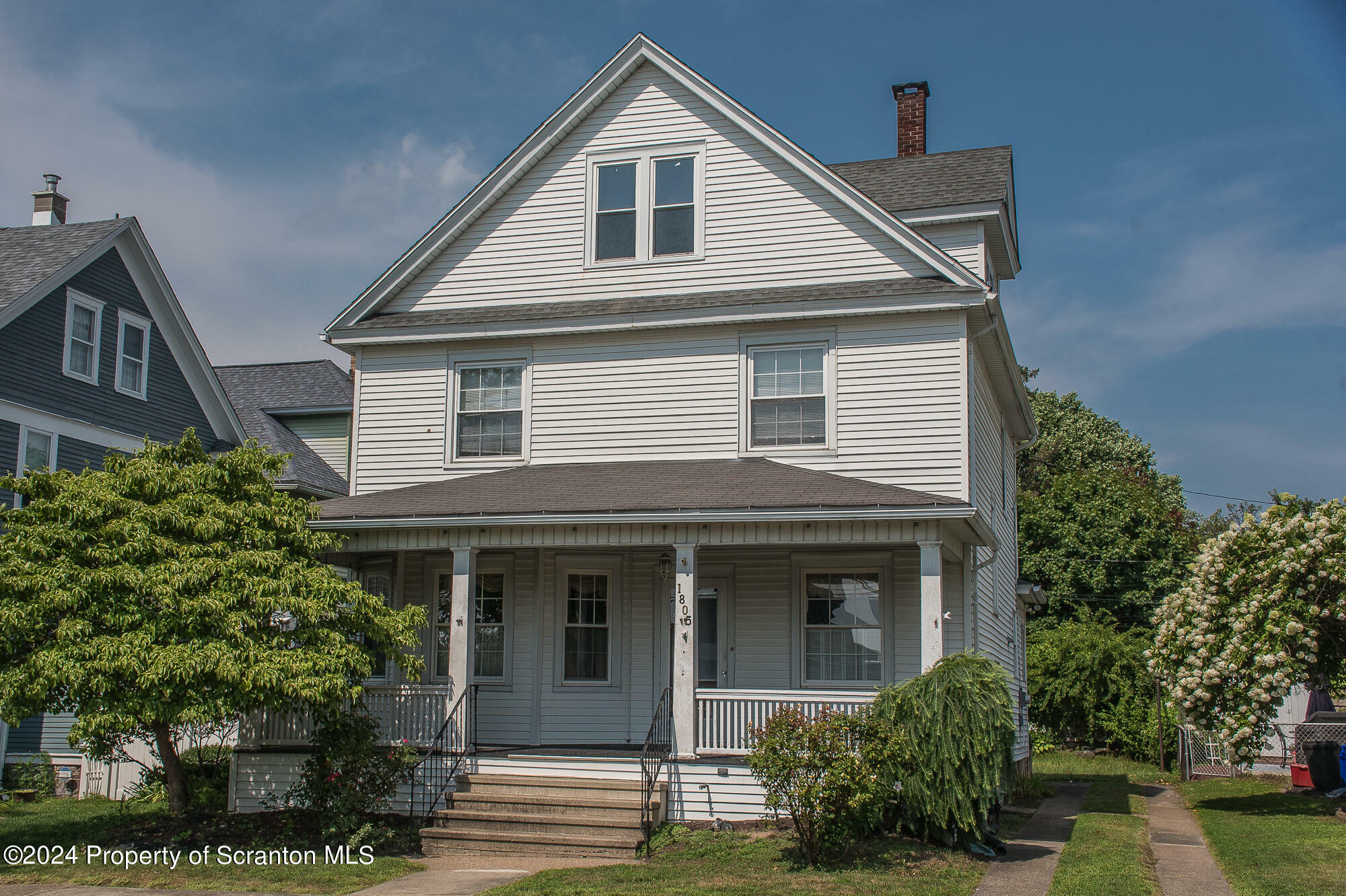 Property Photo:  1805 Vine Street  PA 18510 