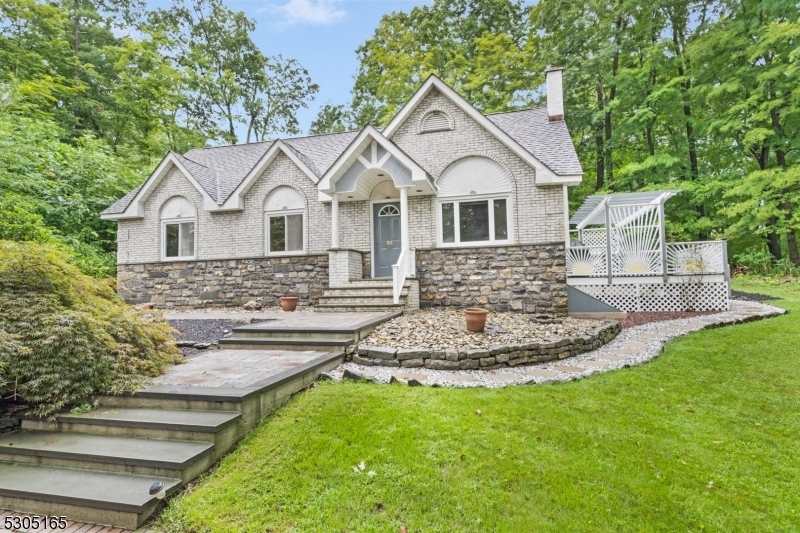 Property Photo:  63 Tall Oaks Dr  NJ 07860 