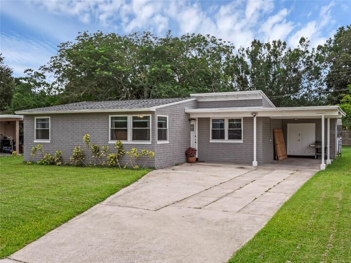 Property Photo: 1901 W 3rd Street FL 32771
