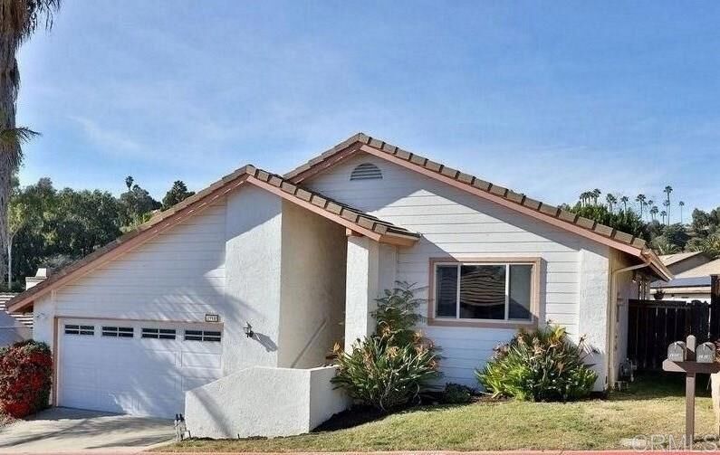 Property Photo:  1914 Acorn Glen  CA 92027 