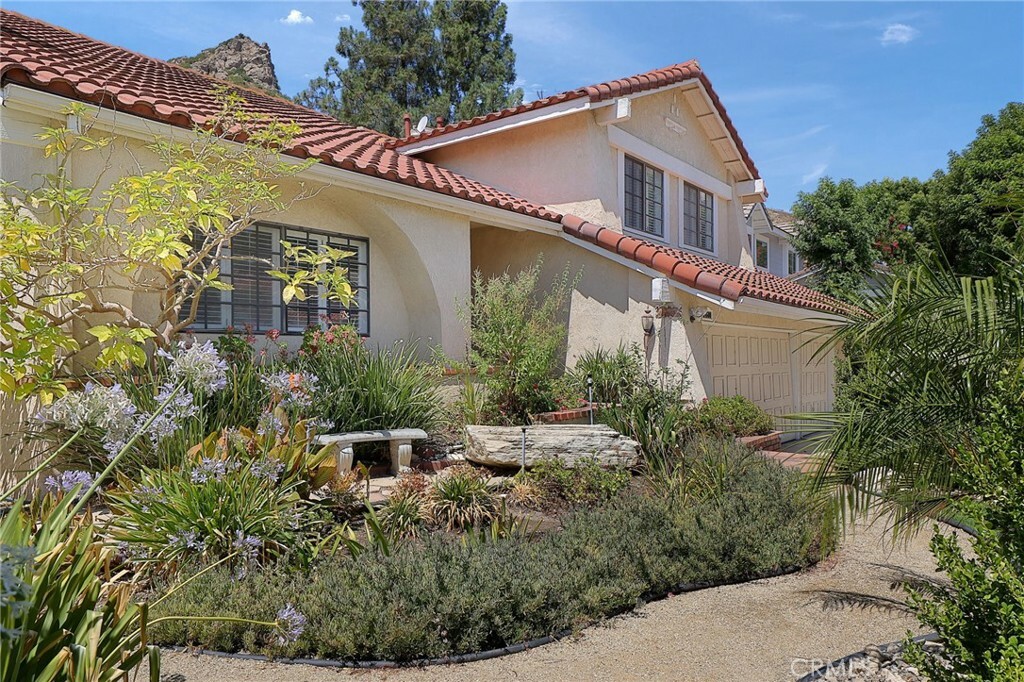 Property Photo:  24600 Gardenstone Lane  CA 91307 