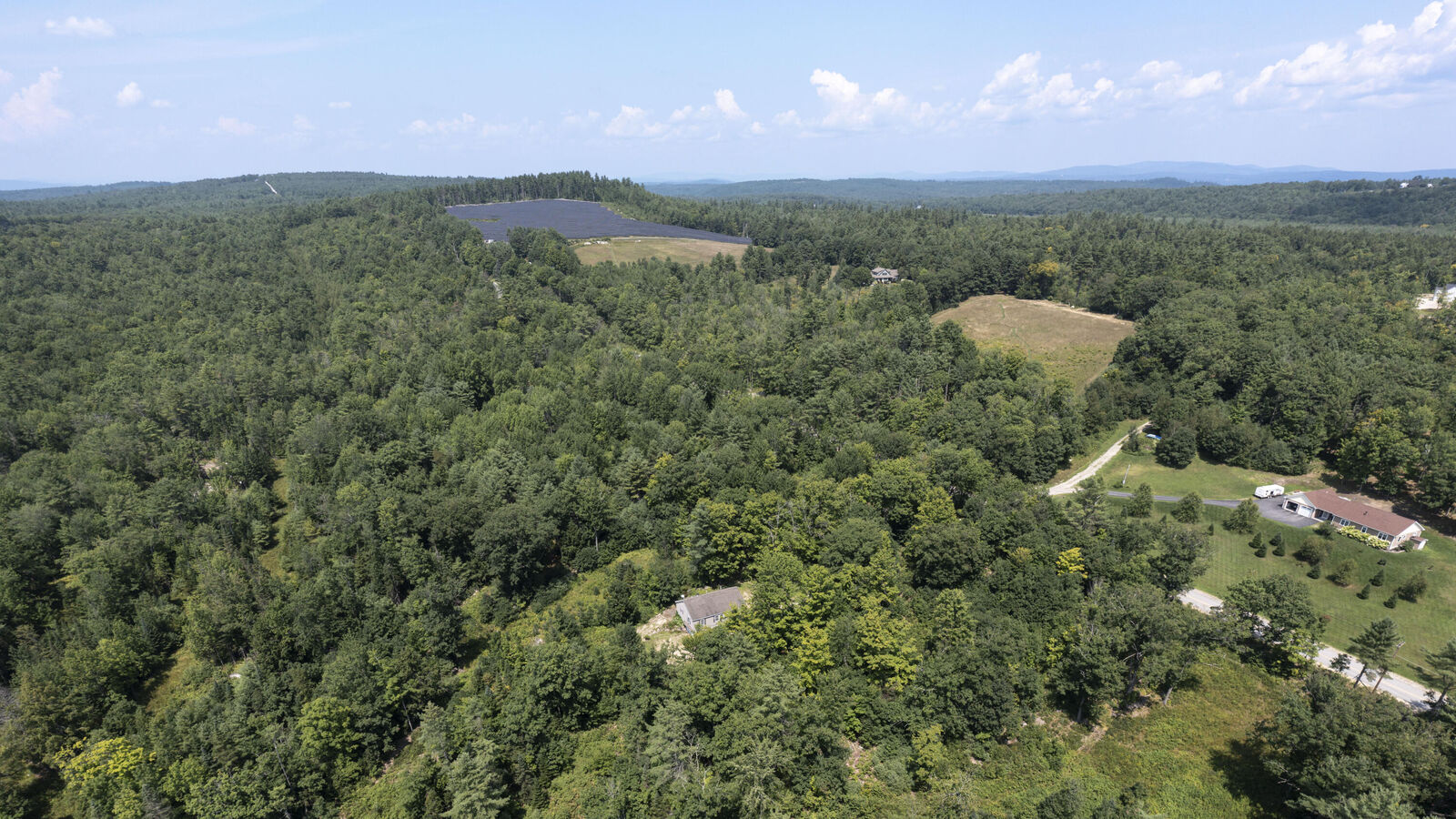 Property Photo:  43 Powhatan Road  ME 04270 