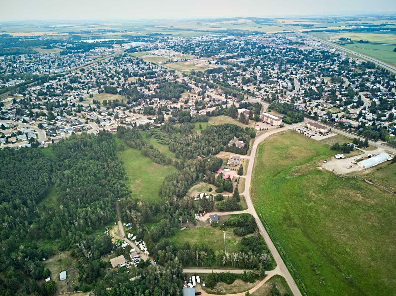 Property Photo:  5260 Woodland Road #Lot 6  AB T4G 1E3 