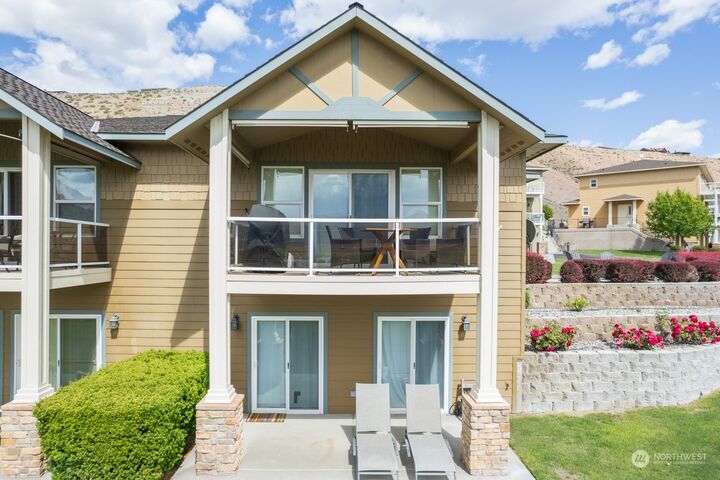 Property Photo: 9214 Red Cliff Drive NW WA 98848