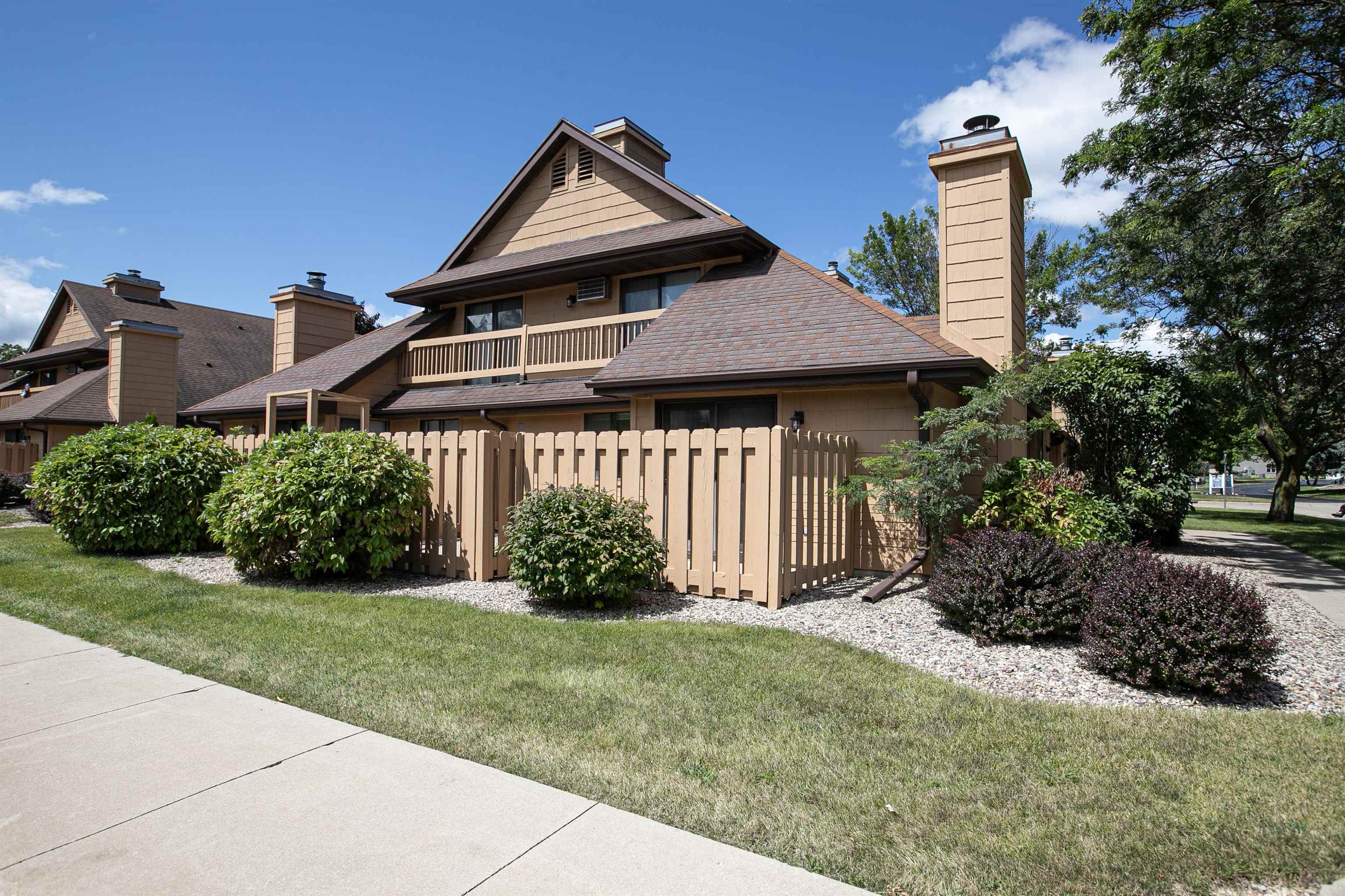 Property Photo:  1369 W 18th Avenue  WI 54902 