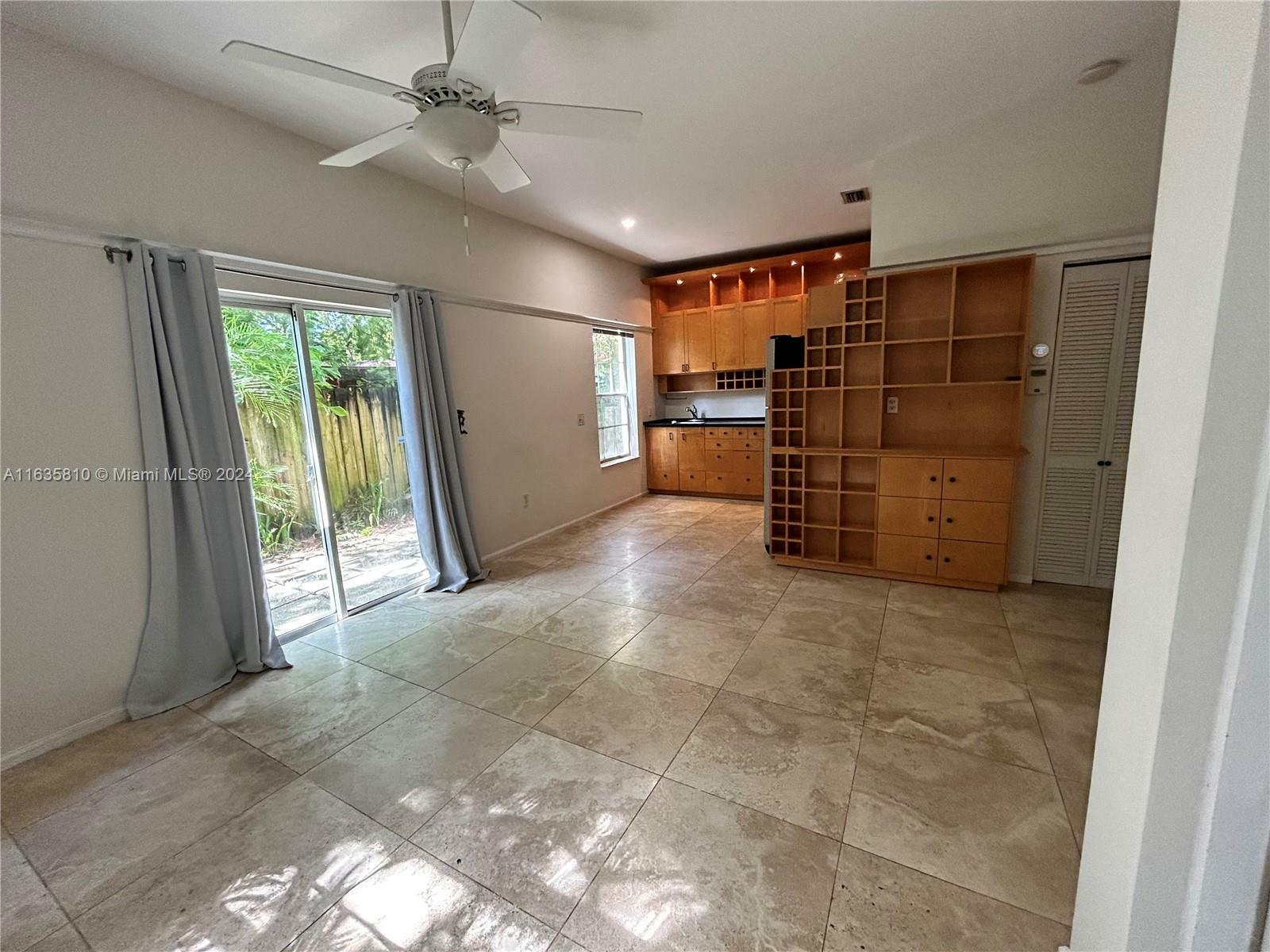 Property Photo:  2850 Coconut Ave 2  FL 33133 