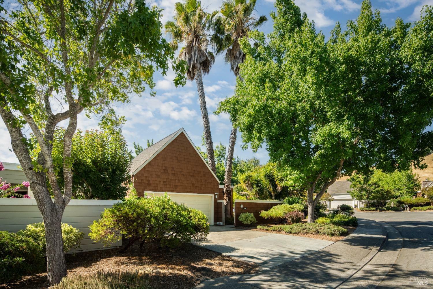 Property Photo:  818 Crocus Drive  CA 95476 