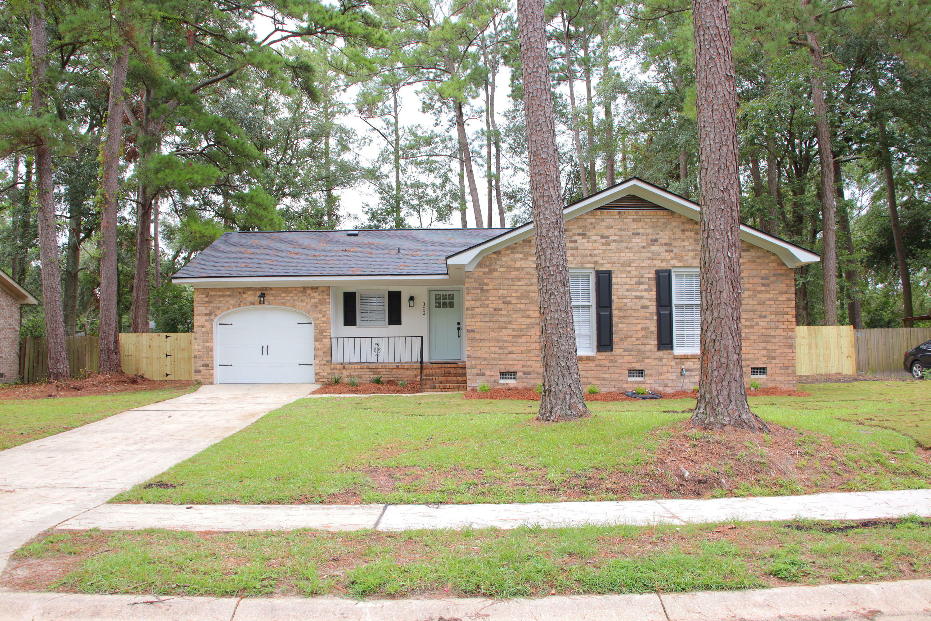 Property Photo:  302 Summercourt Drive  SC 29485 