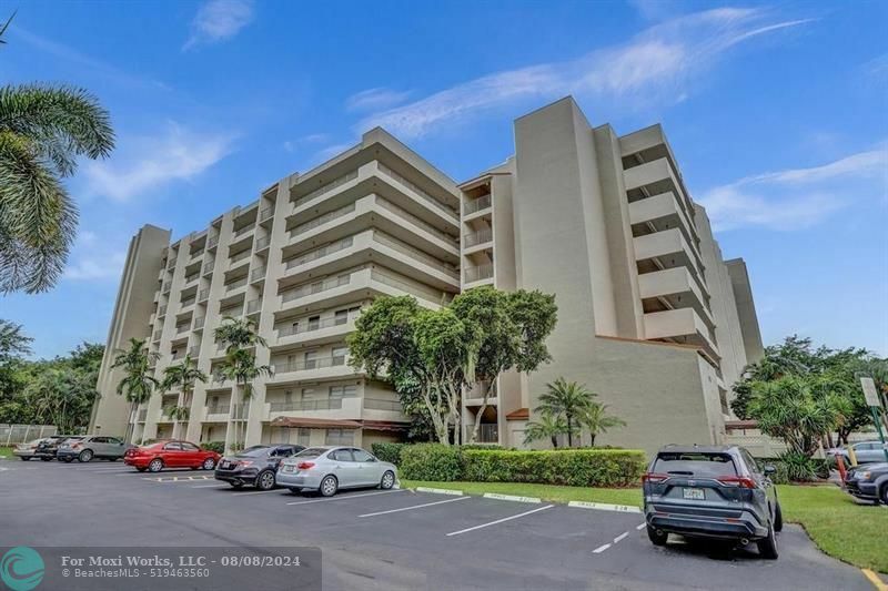 Property Photo:  3910 Inverrary Blvd 501-B  FL 33319 