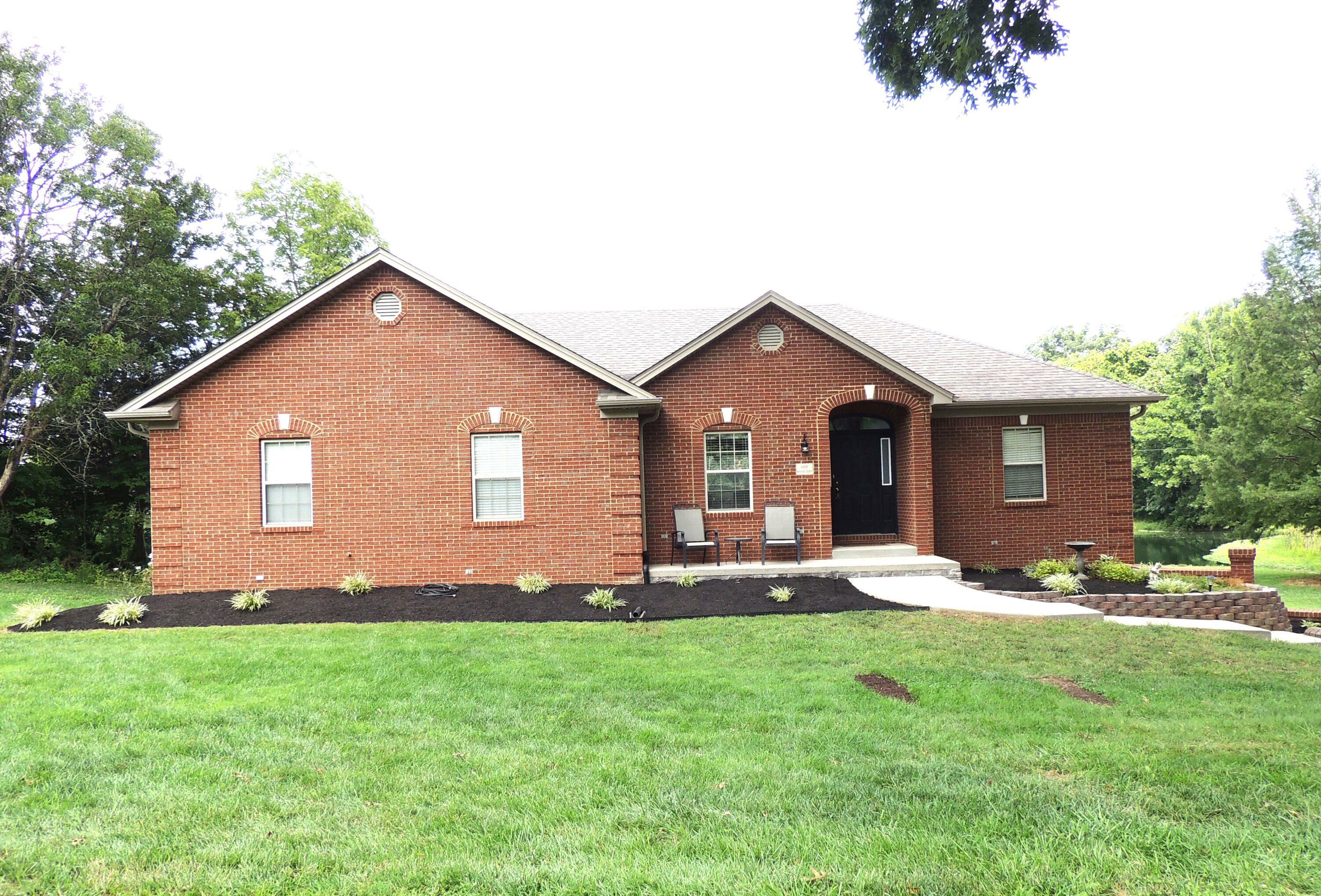 Property Photo:  1102 Wood  Cliff Road  KY 40601 