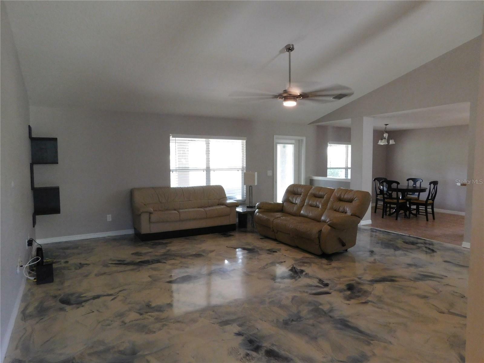 Property Photo:  519 Hearthglen Boulevard  FL 34787 