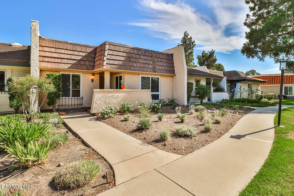 Property Photo:  2571 Northlake Circle  CA 91361 