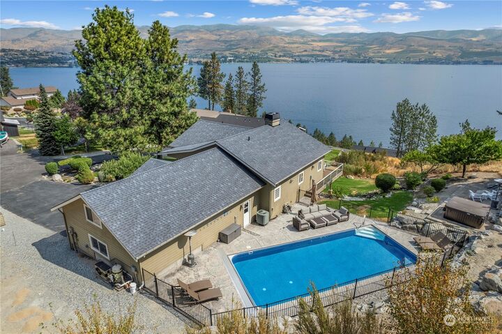 4041 Lakeview Place  Chelan WA 98816 photo