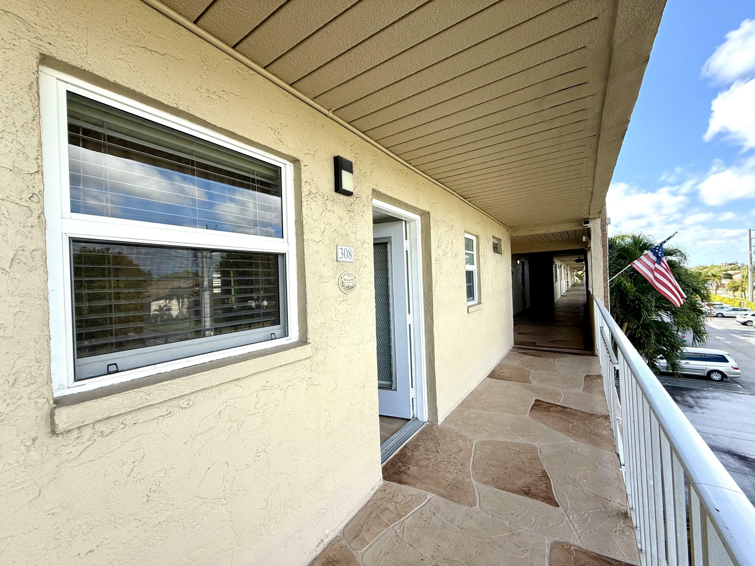 Property Photo:  330 NE 26th Avenue 308  FL 33435 