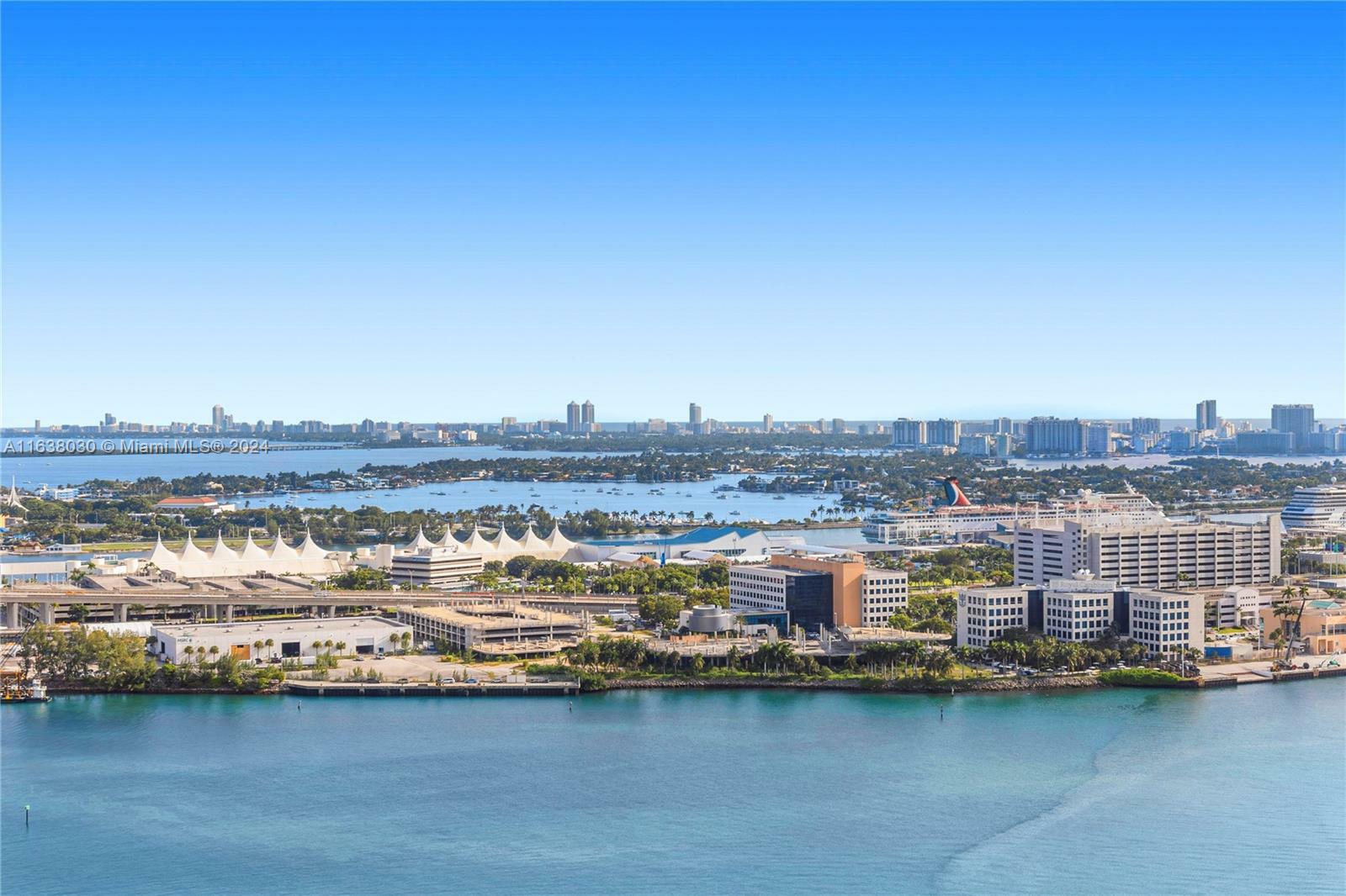 Property Photo:  335 S Biscayne Bl 3404  FL 33131 