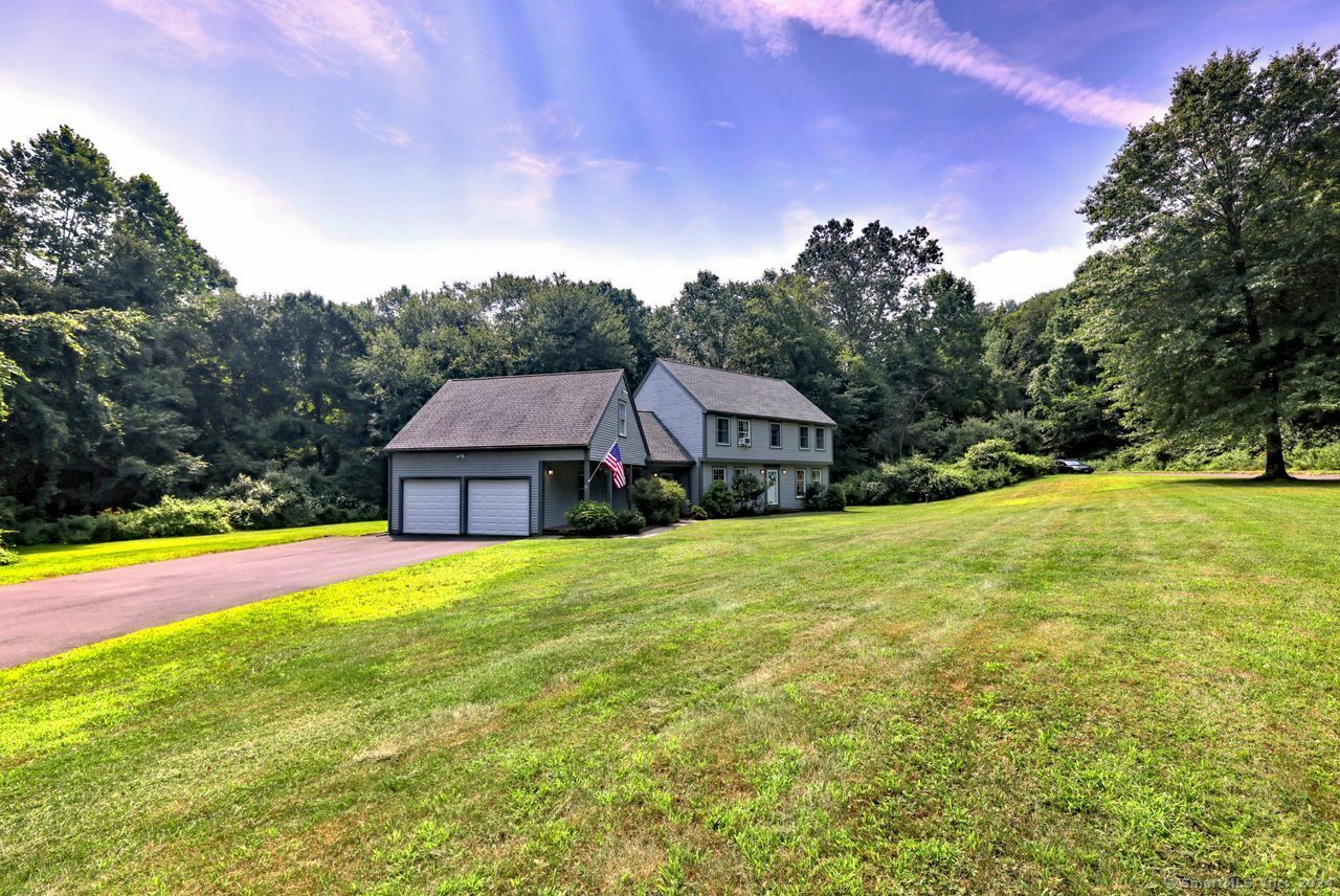 Property Photo:  75 Stonegate Drive  CT 06488 