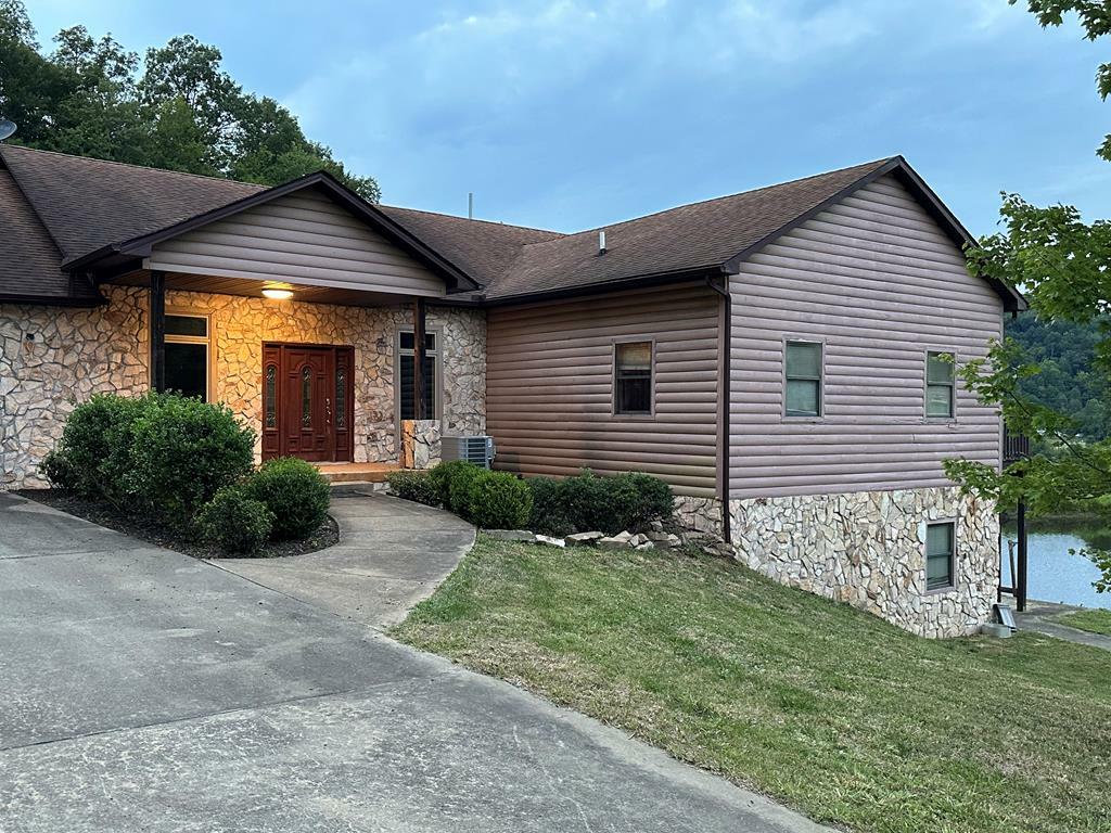 Property Photo: 300 Old Ratliff Road KY 41222