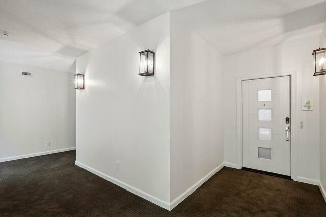 Property Photo:  2765 Peachtree Road NE 4  GA 30305 