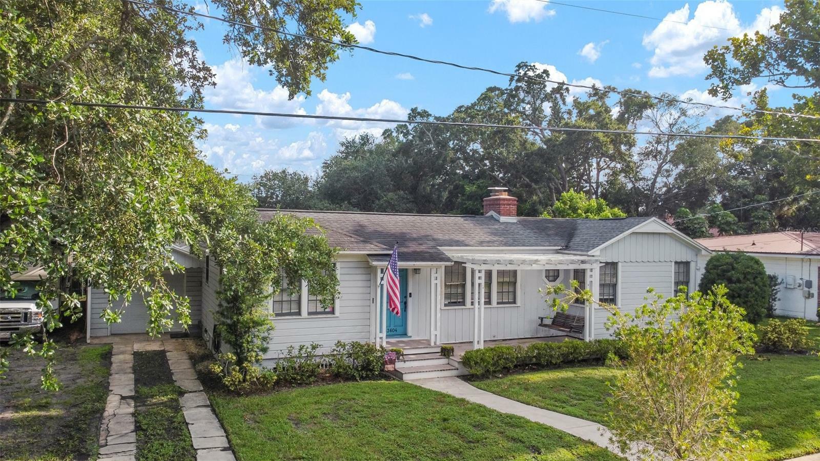 Property Photo:  3604 W Empedrado Street  FL 33629 