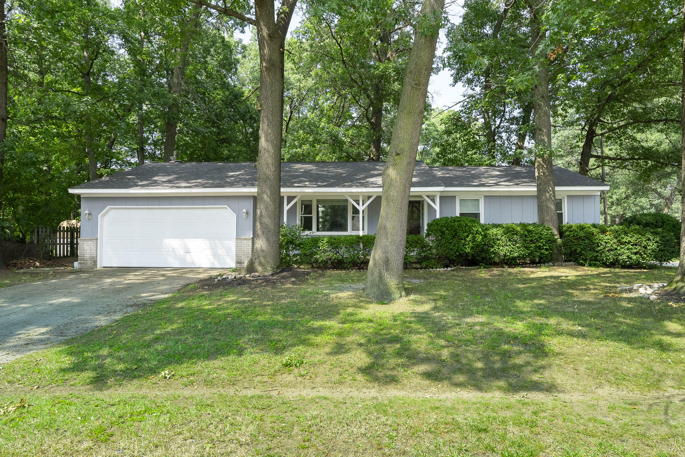 Property Photo:  909 48th Street SE  MI 49508 