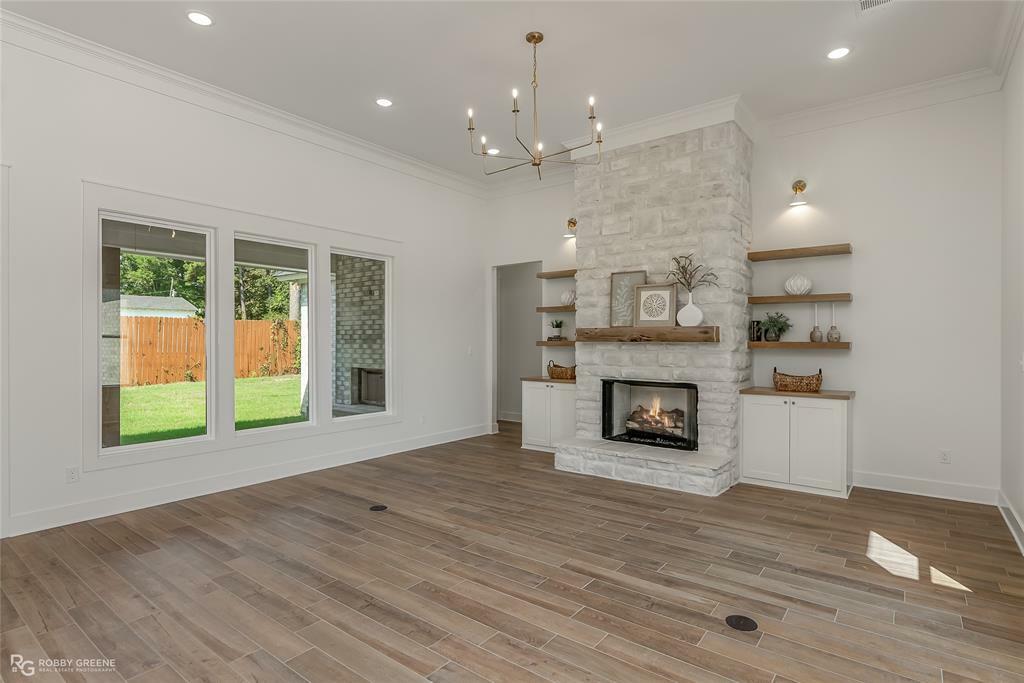 Property Photo: 390 Newburn Lane LA 71106