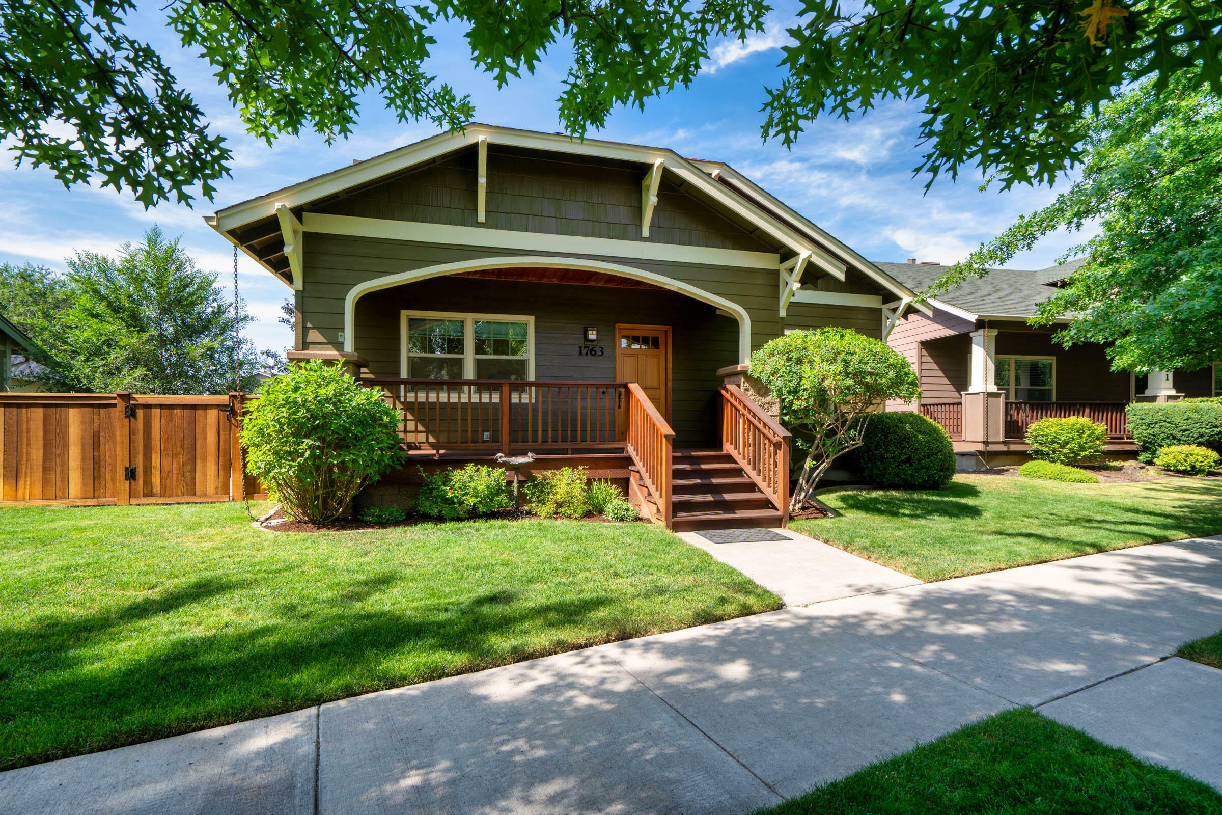 Property Photo:  1763 NW Jackpine Avenue  OR 97756 